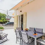 Bambu Villa *
